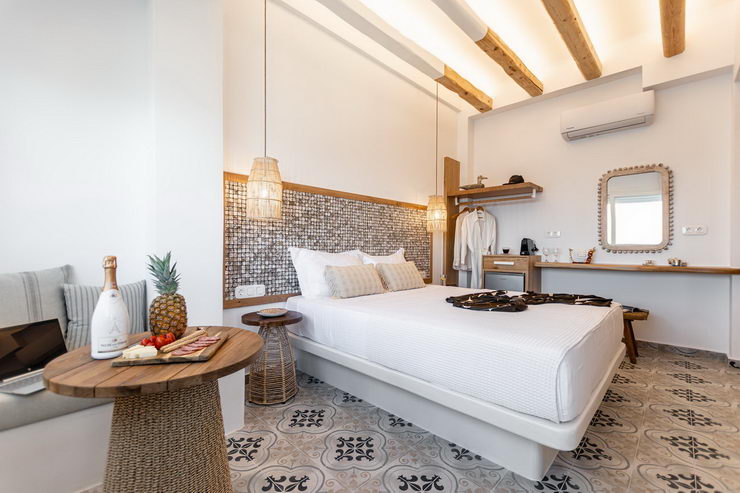 Naxos Deluxe Suite Fleria